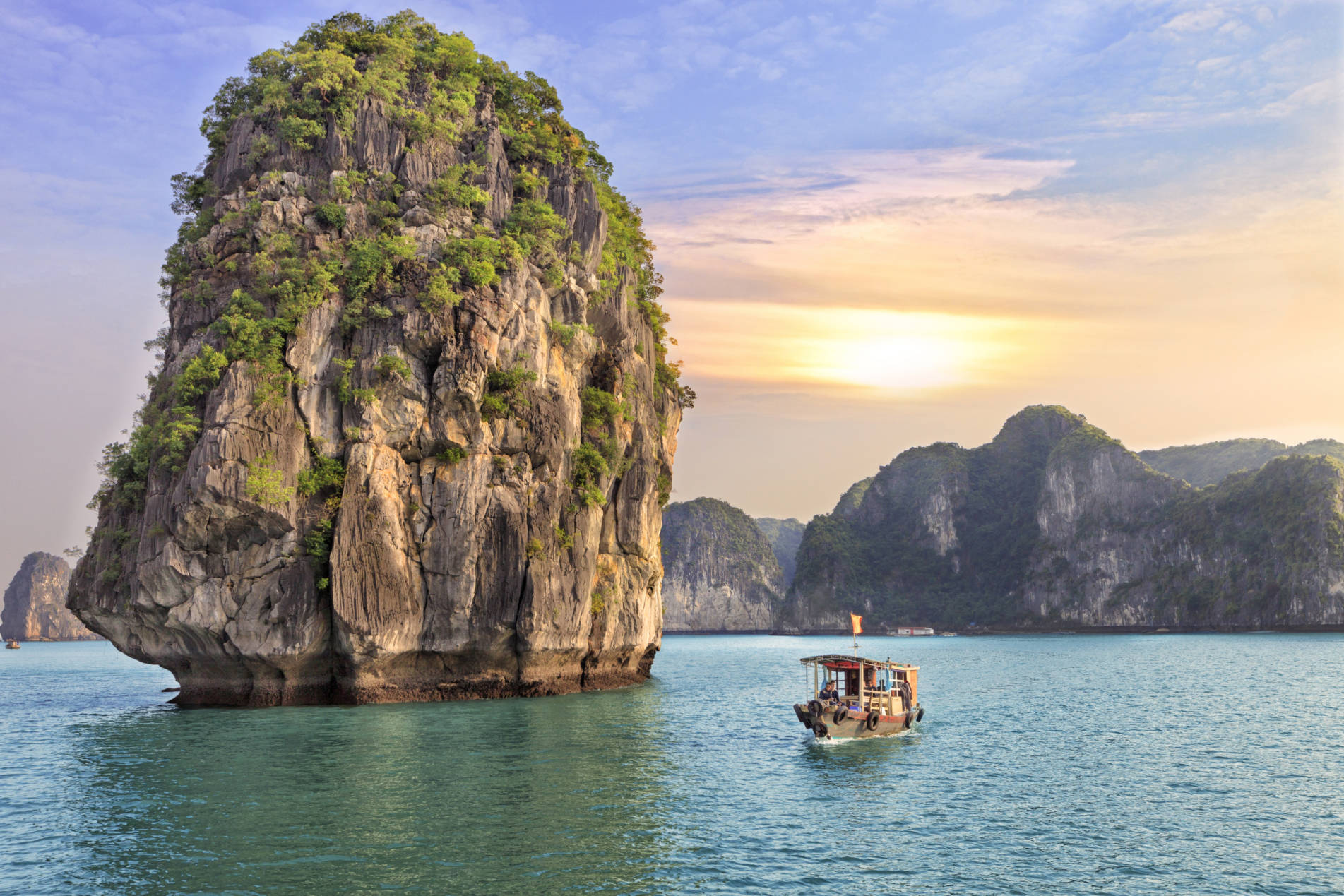 Ha Long tours & packages
